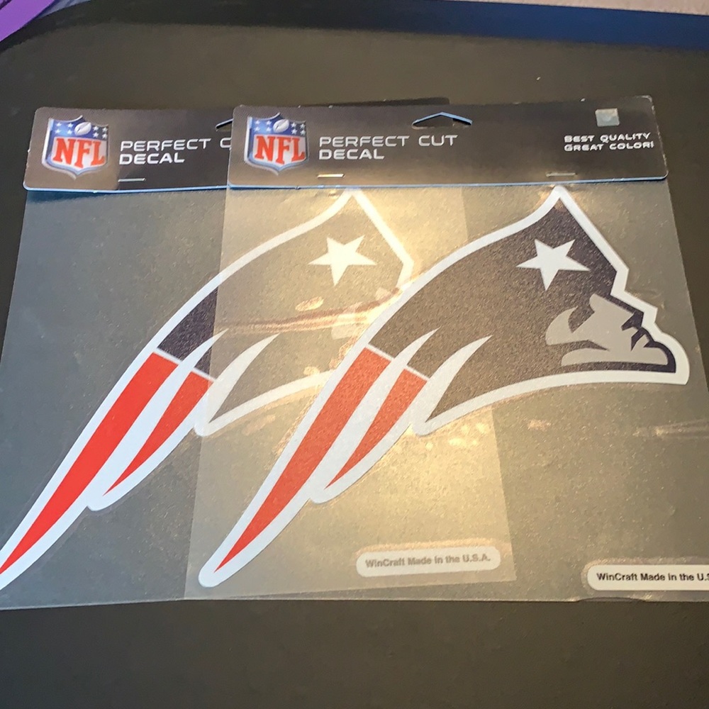New England Patriots decal with two patriot folder